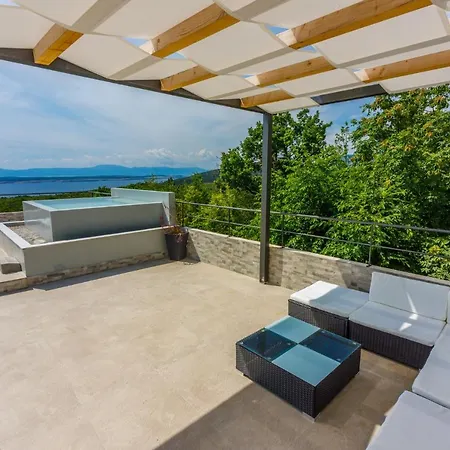 Linda Kucica 1 Crikvenica